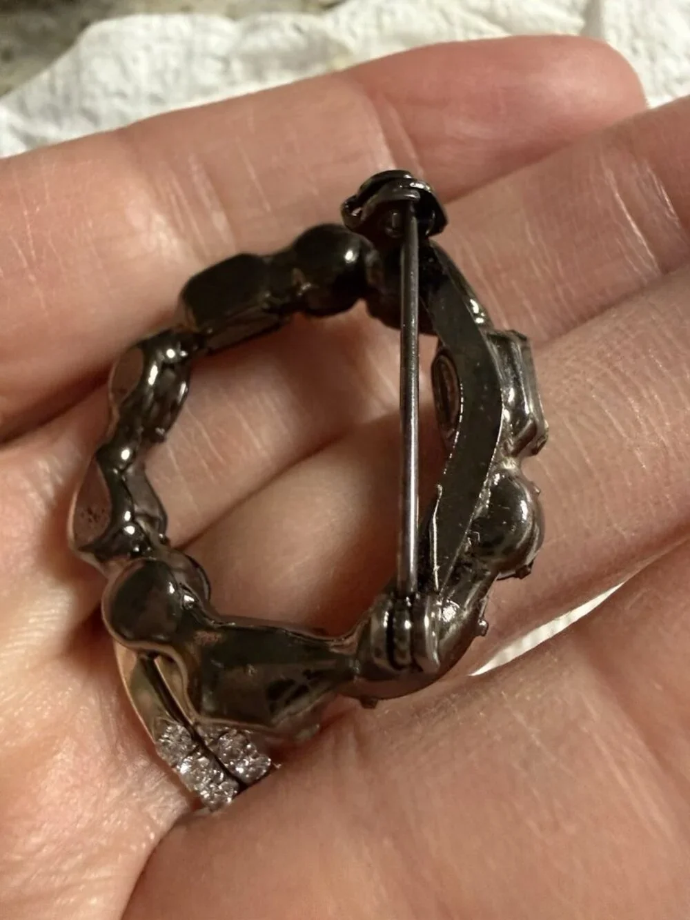 Victorian Melted Faceted “French Jet” Glass Mourning Brooch Wreath Gift